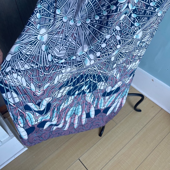 XXSOLDXX BCBG TWIST SUMMER DRESS - Picture 8 of 9